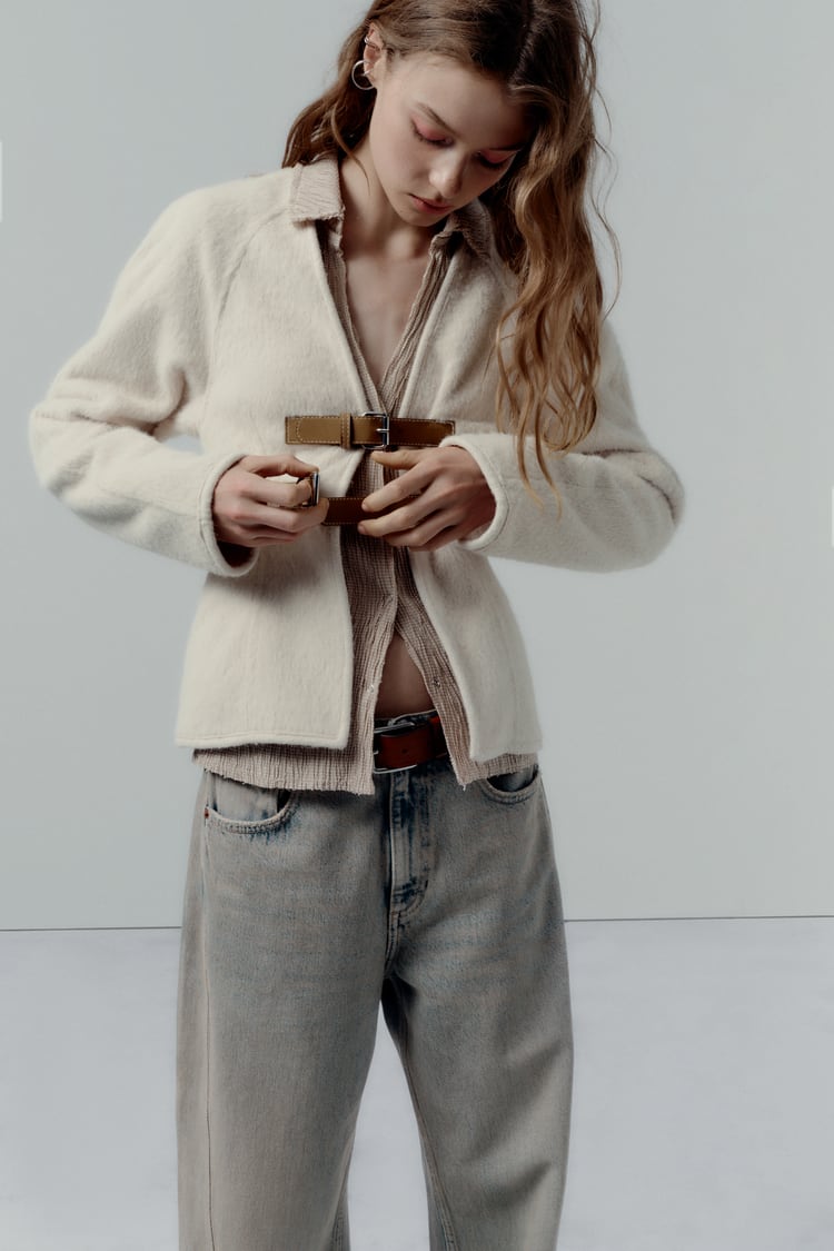 August | Blød Jakke Med Spænde