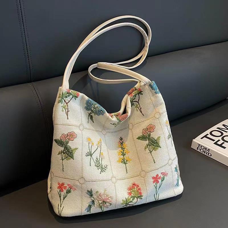 Fiora | Blomstret taske