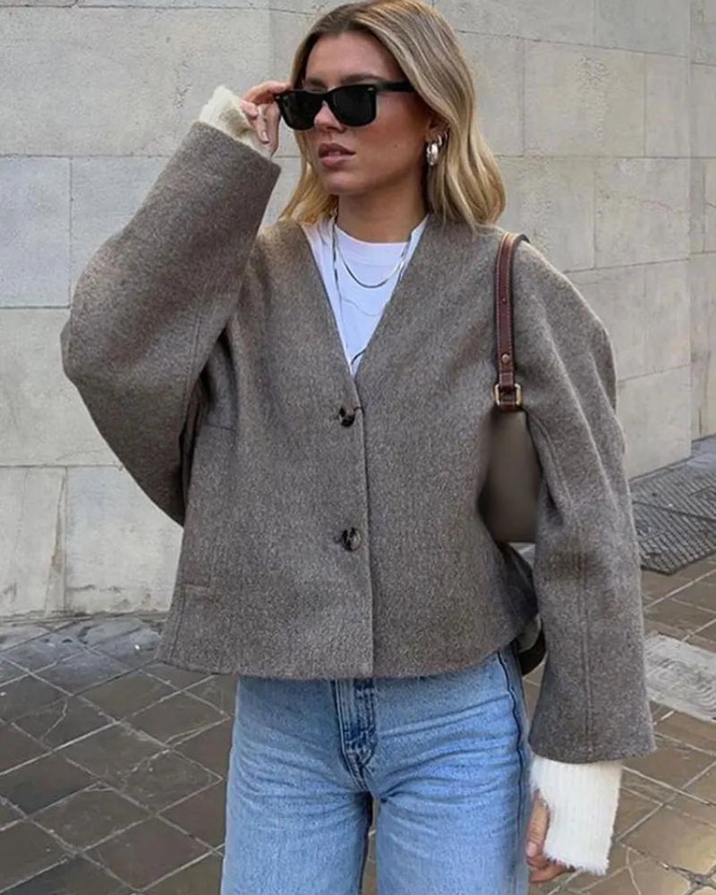 Agnese – Dameblazer med Imiteret Pels og Elegant Snit