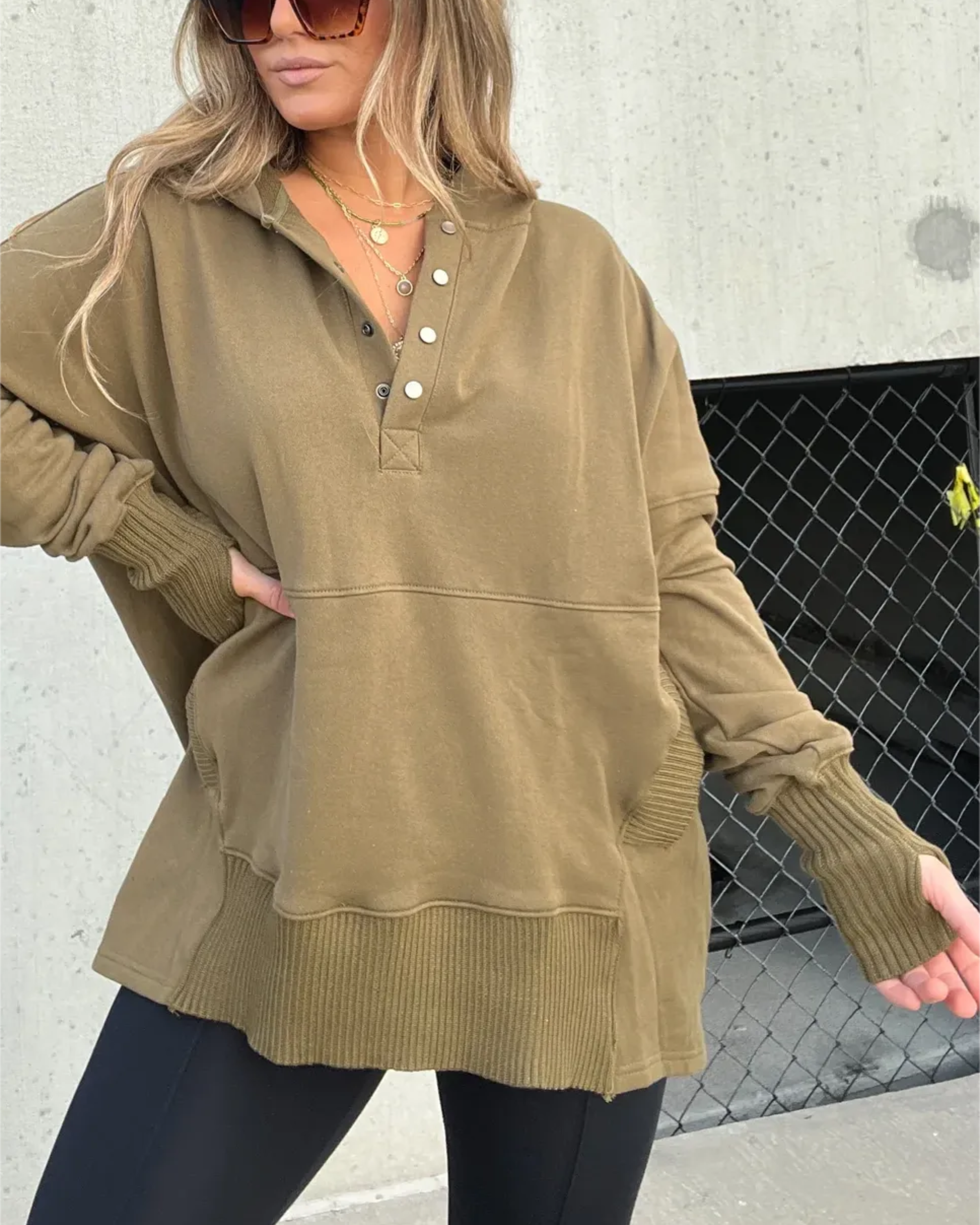 Giulia – Blød Unisex Hoodie i Bomuldsjersey