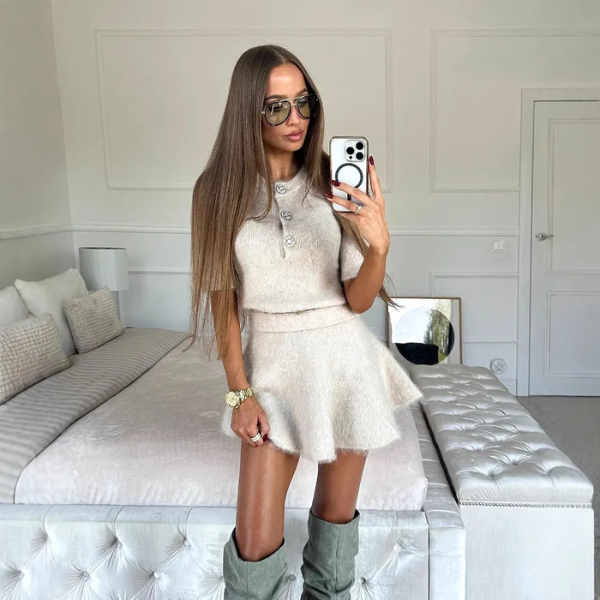 Sophia – Eksklusivt Kvindesæt i Uldblanding