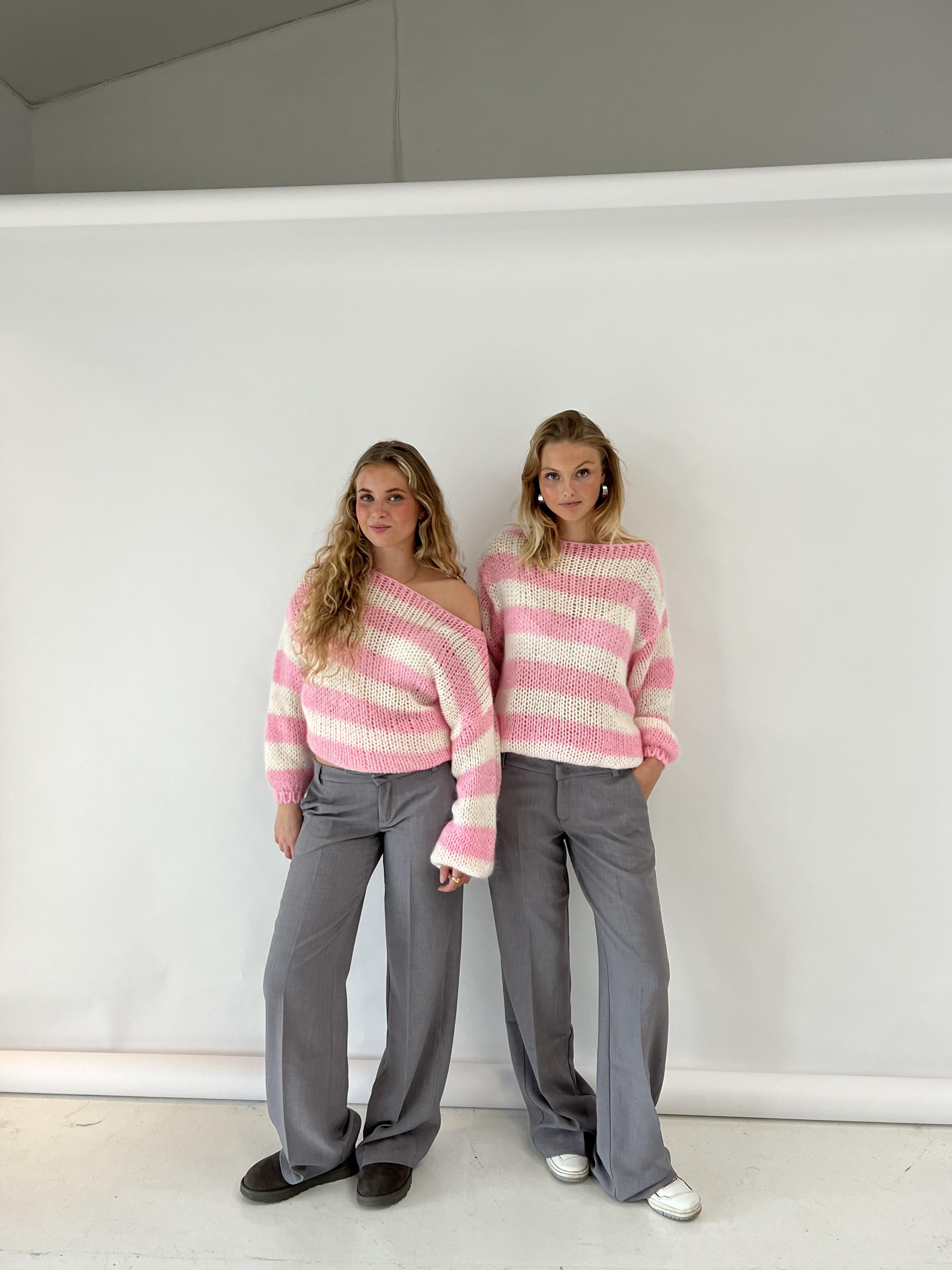 Camille – Oversize Strikket Sweater til Kvinder med Striber