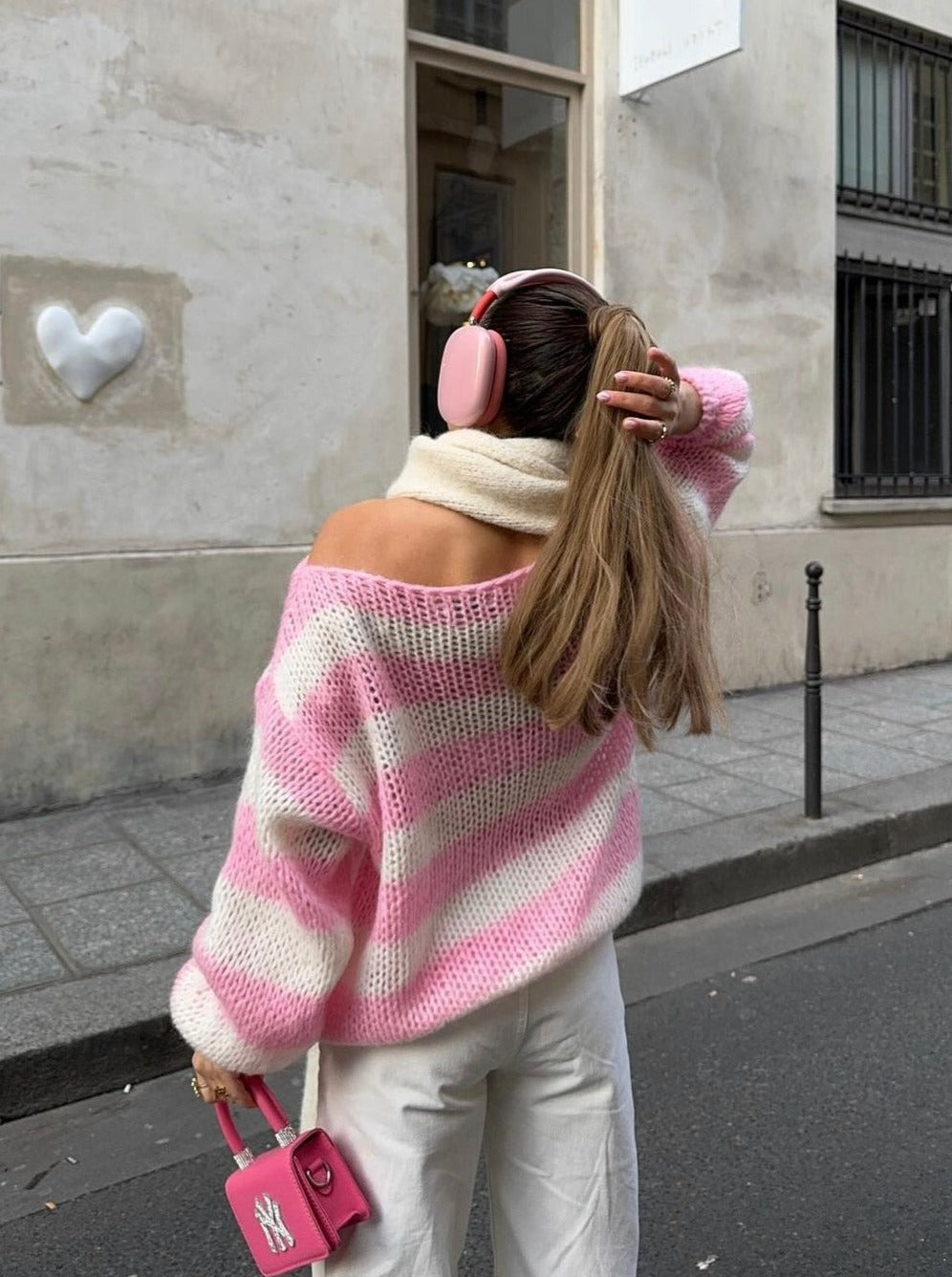 Camille – Oversize Strikket Sweater til Kvinder med Striber