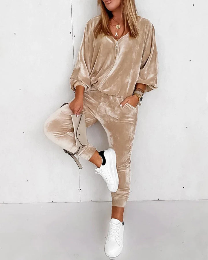 Olivia - Velvet Housesuit