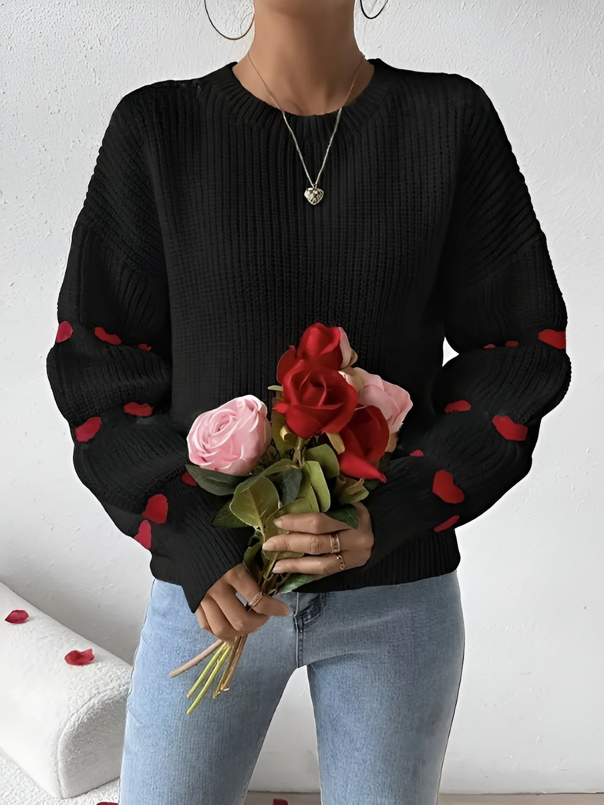 Isabella – Broderet Dame Sweater med Afslappet Pasform