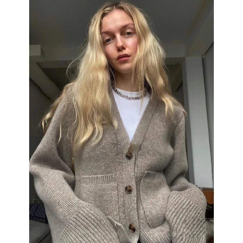 LaviniaCattaneo strik cardigan til kvinder