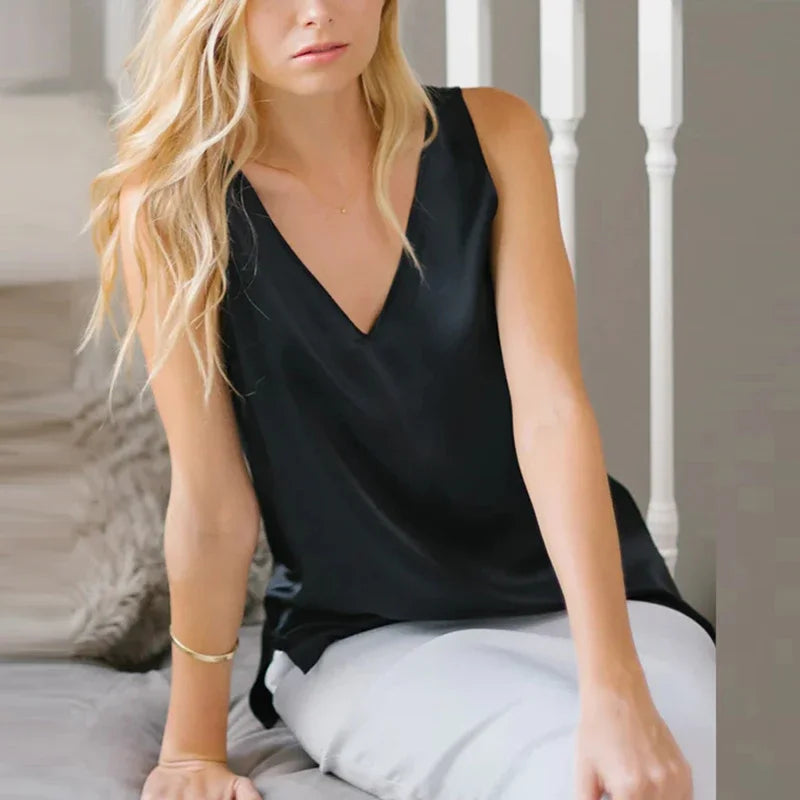 Isabella – Ærmeløs Dame Sommertop i Satinlook