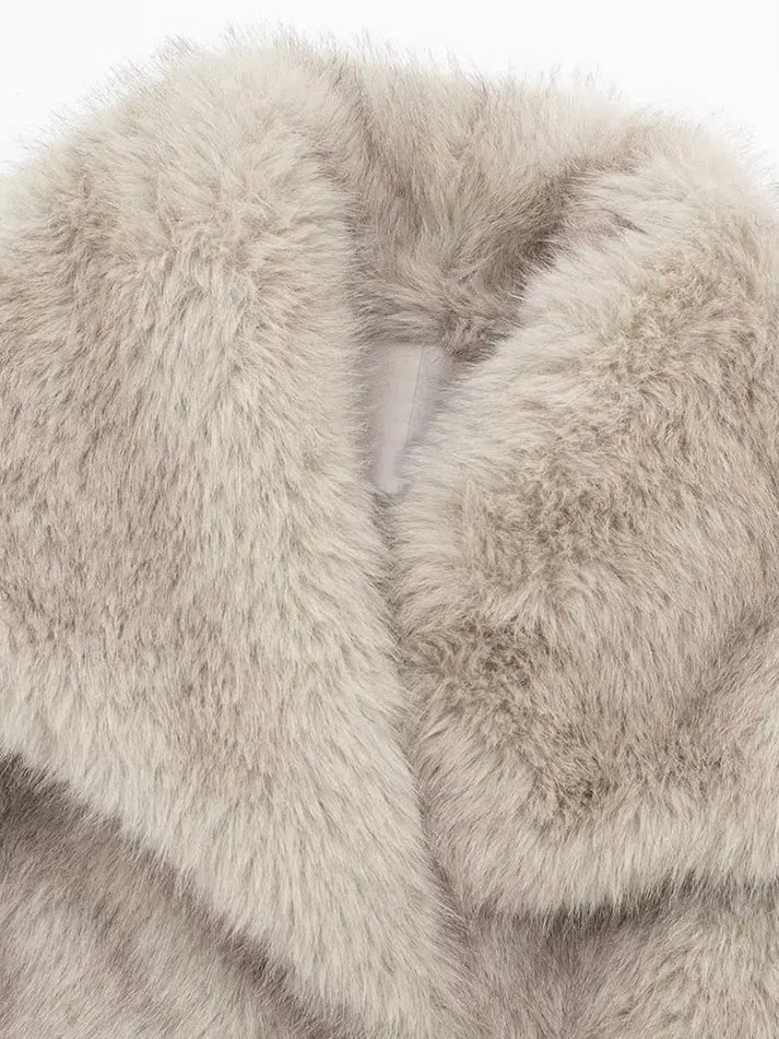 PlushVue | Cozy Jacket