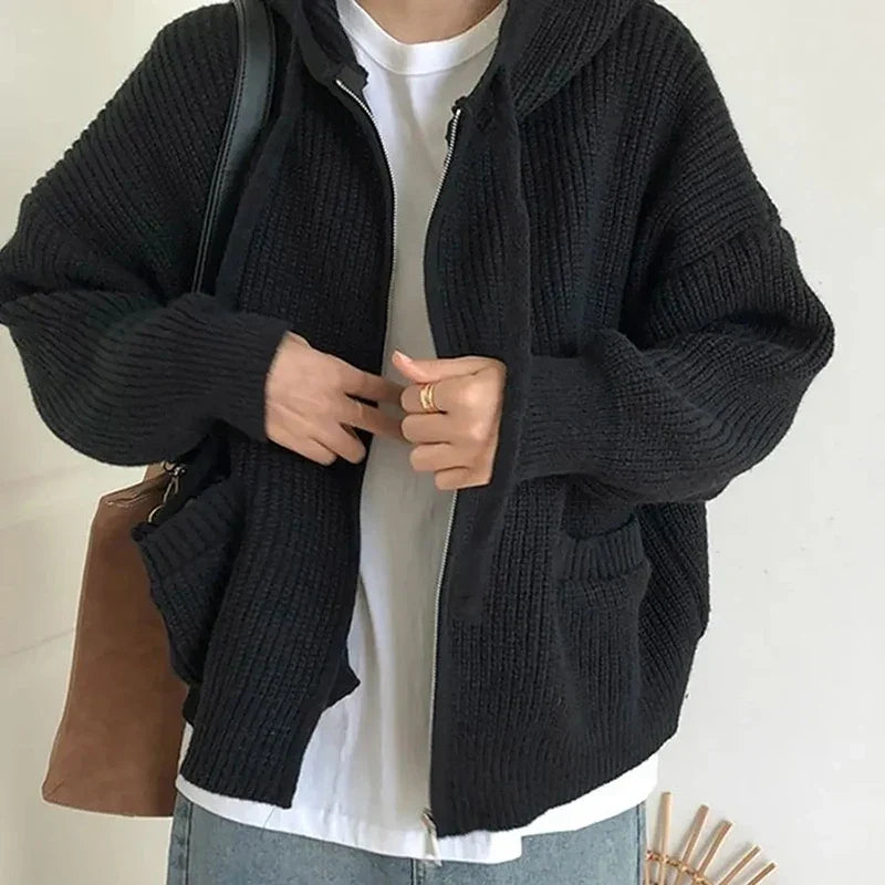 Gabriella – Oversized Strikket Dame Sweater med Lynlås