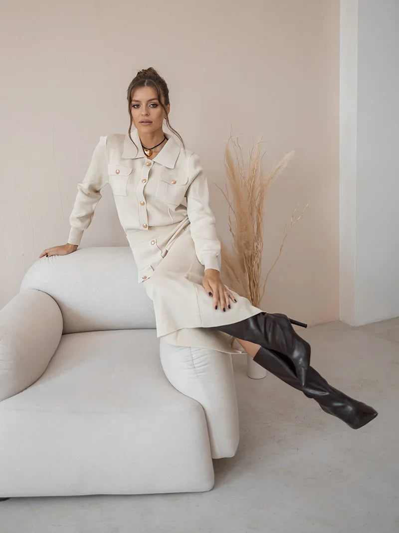 Sophia – Blødt Kvinde Striksæt med Elegant Detalje