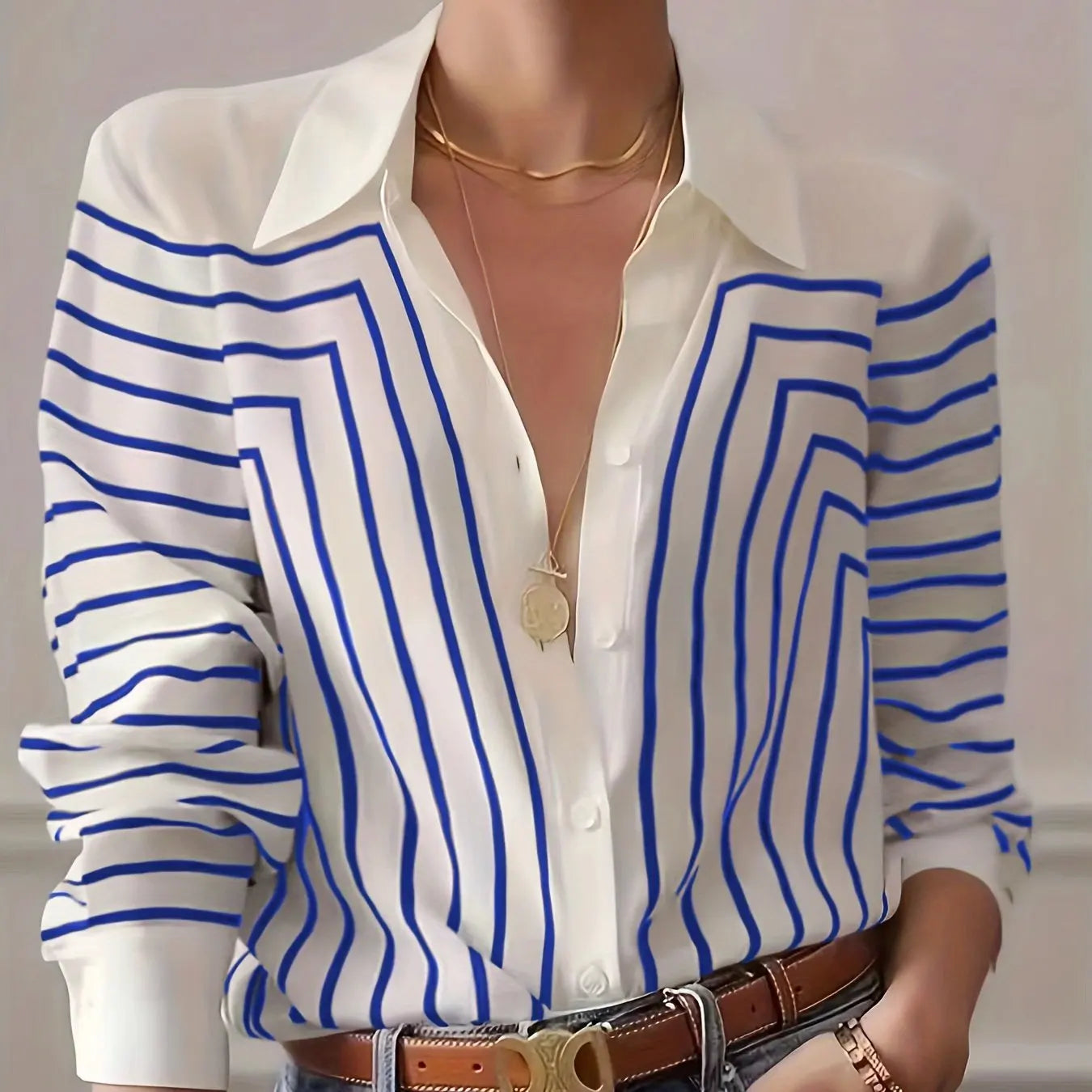 AntonioVecchi Elegant skjorte med stribet print
