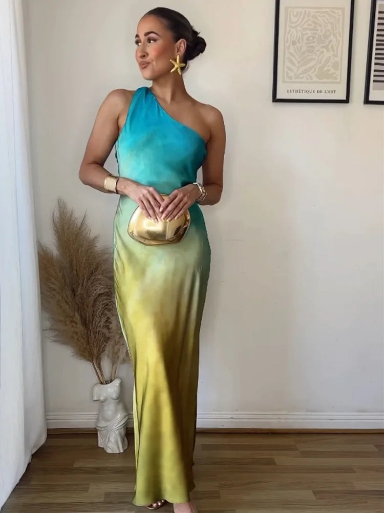 CarlaVeronesi Elegant Satin Kjole Til Kvinder