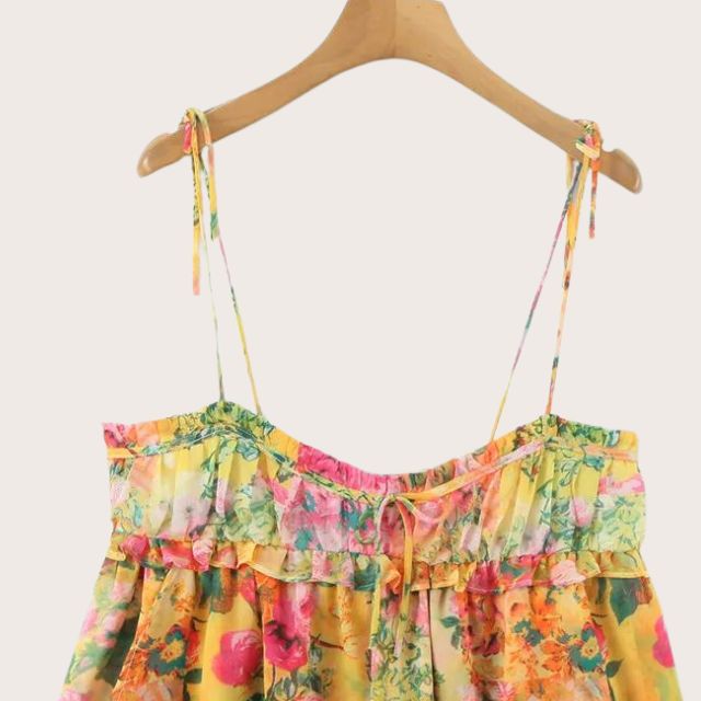 Miora | Solrig solkjole med blomster