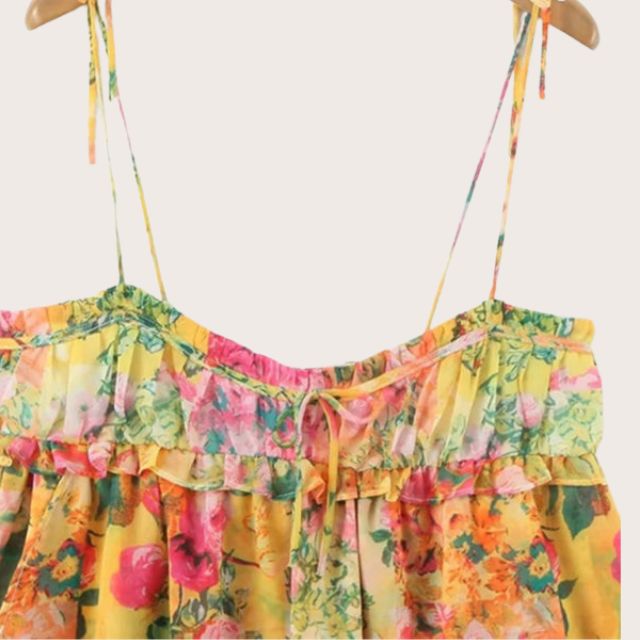 Miora | Solrig solkjole med blomster