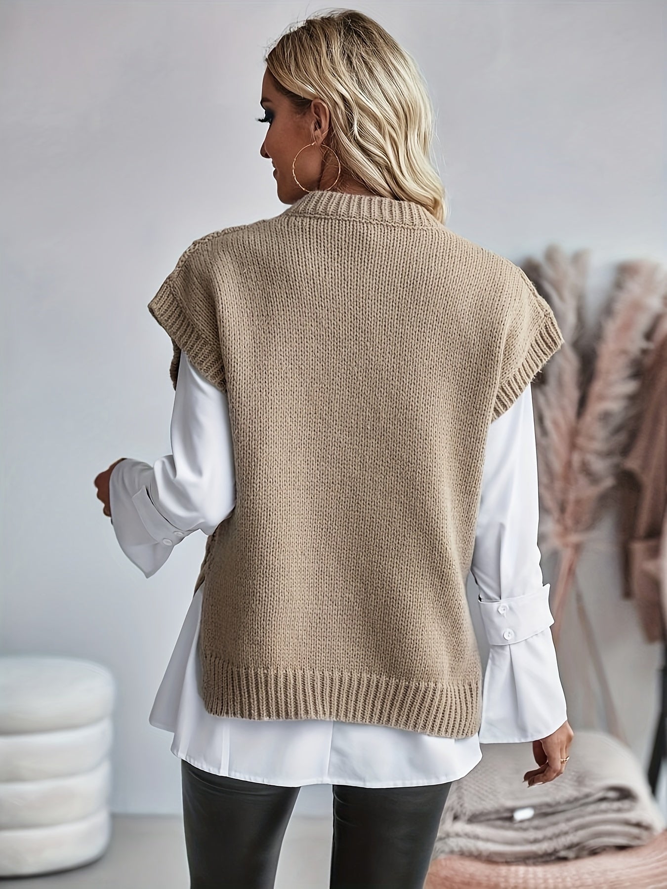 Elena – Ærmeløs Strikket Damevest