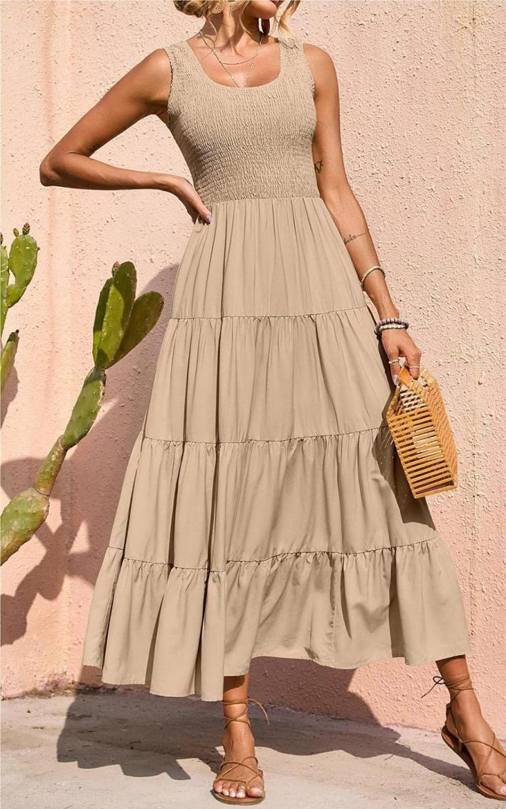 ValeriaMonti Layered Smocked Kjole med brede stropper