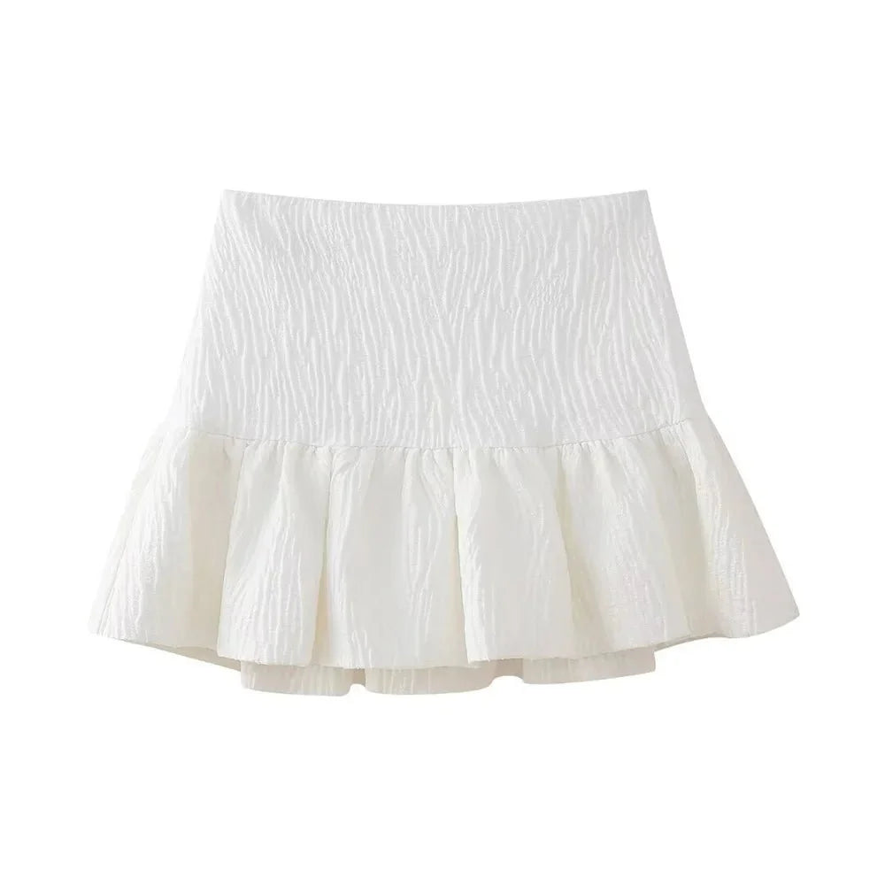 Camille – Hvidt Skirtsæt til Kvinder med Elegant Twist