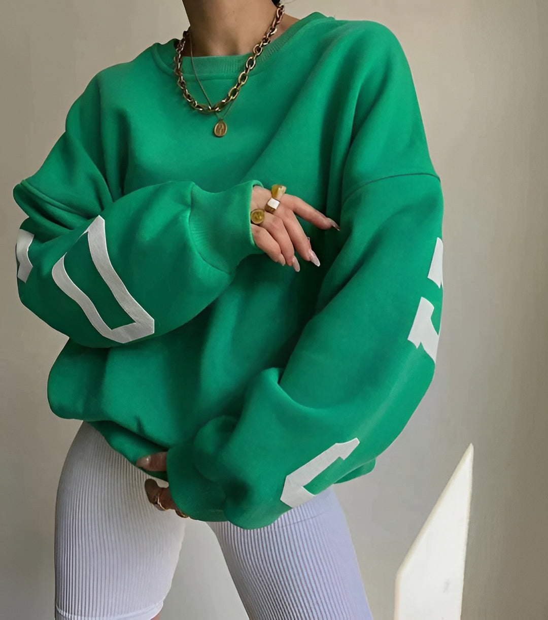Amélie – Oversize Strikket Sweater til Kvinder