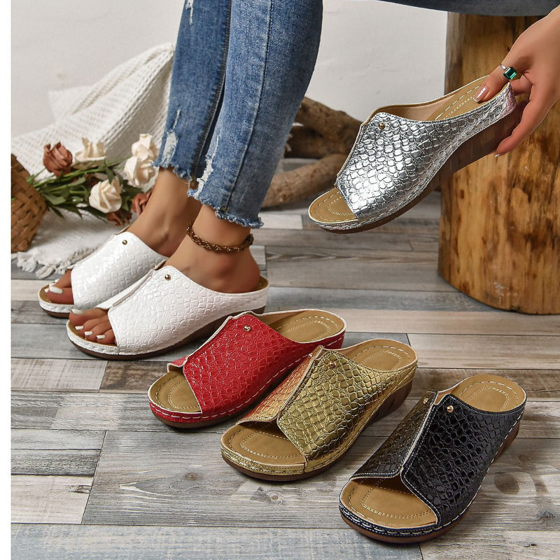 SofiaZeppe™ Peep Toe slip-on-sandaler med kilehæl