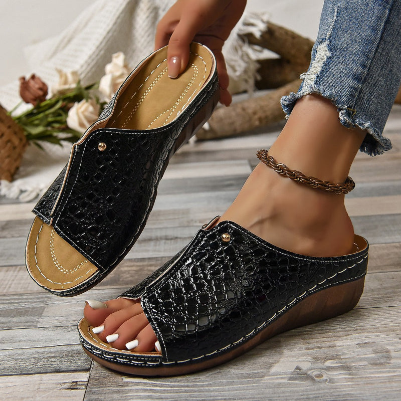 SofiaZeppe™ Peep Toe slip-on-sandaler med kilehæl