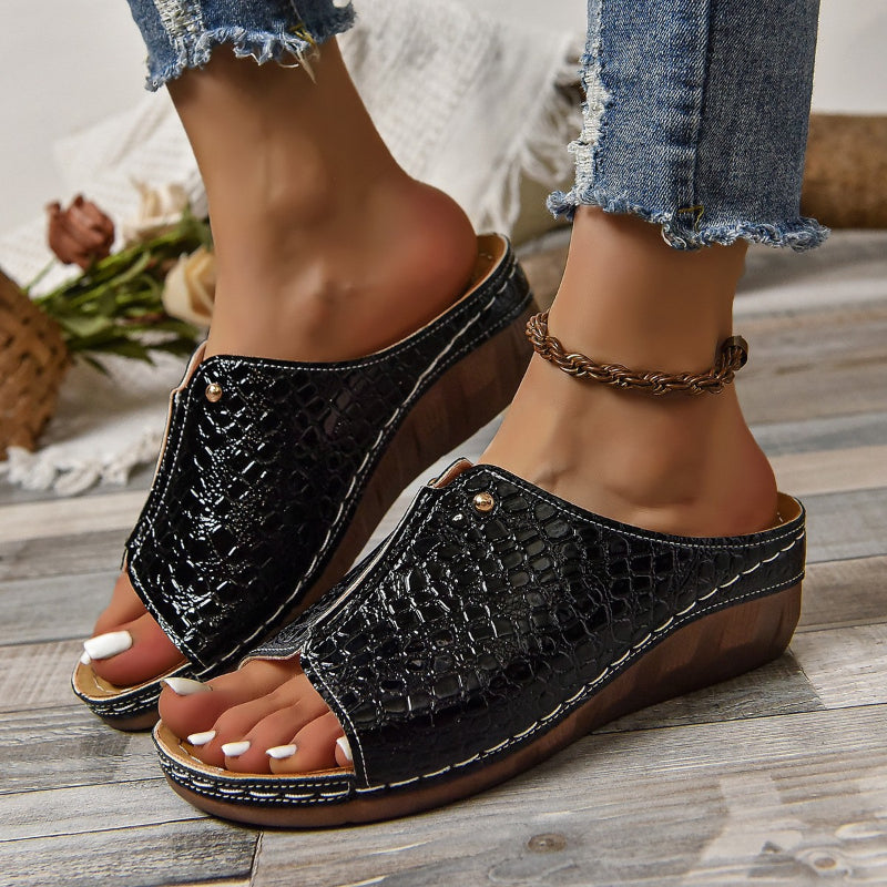 SofiaZeppe™ Peep Toe slip-on-sandaler med kilehæl