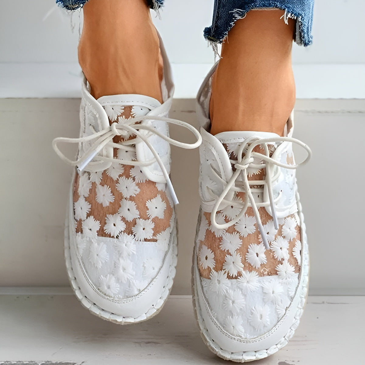 Isabella – Let Damesko med Blomstret Design