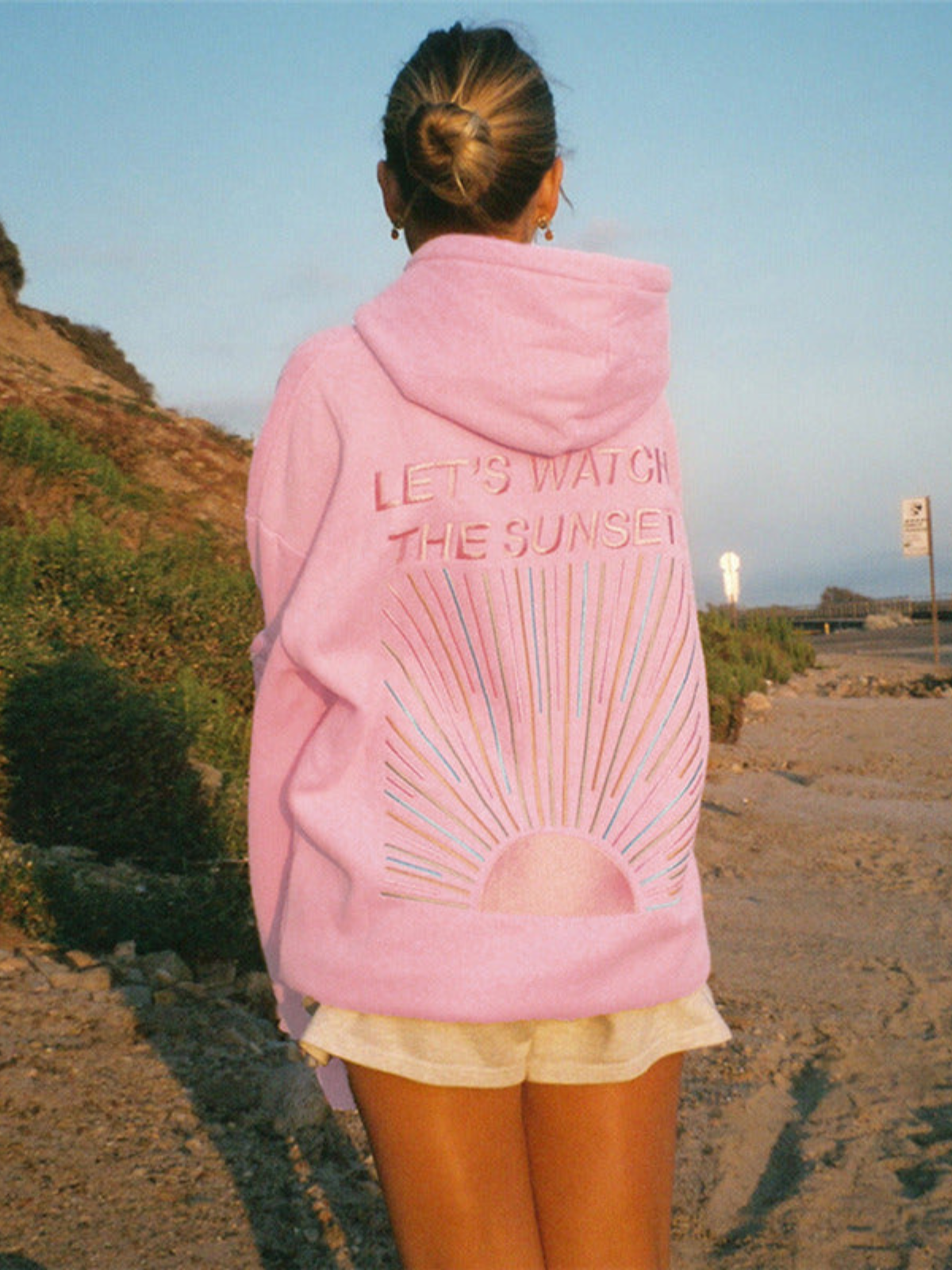 Aurora – Dame Hoodie med Solnedgangsinspiration