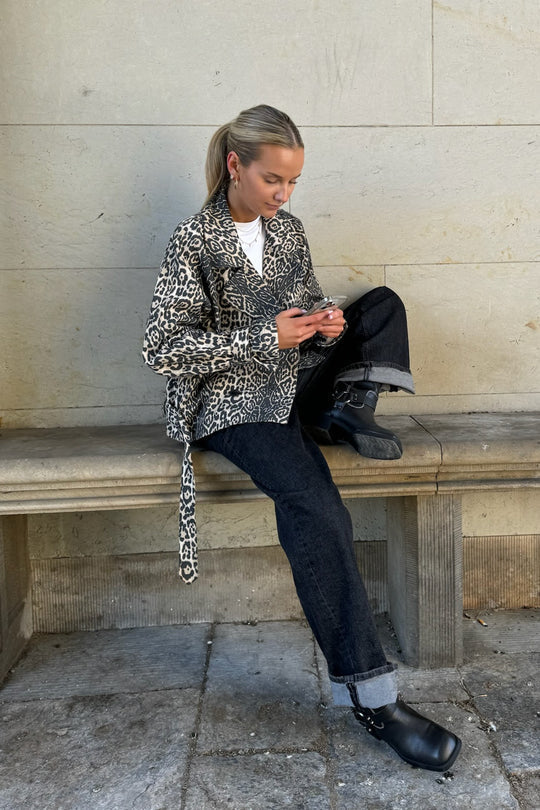 LorenzaFerro trenchcoat til kvinder