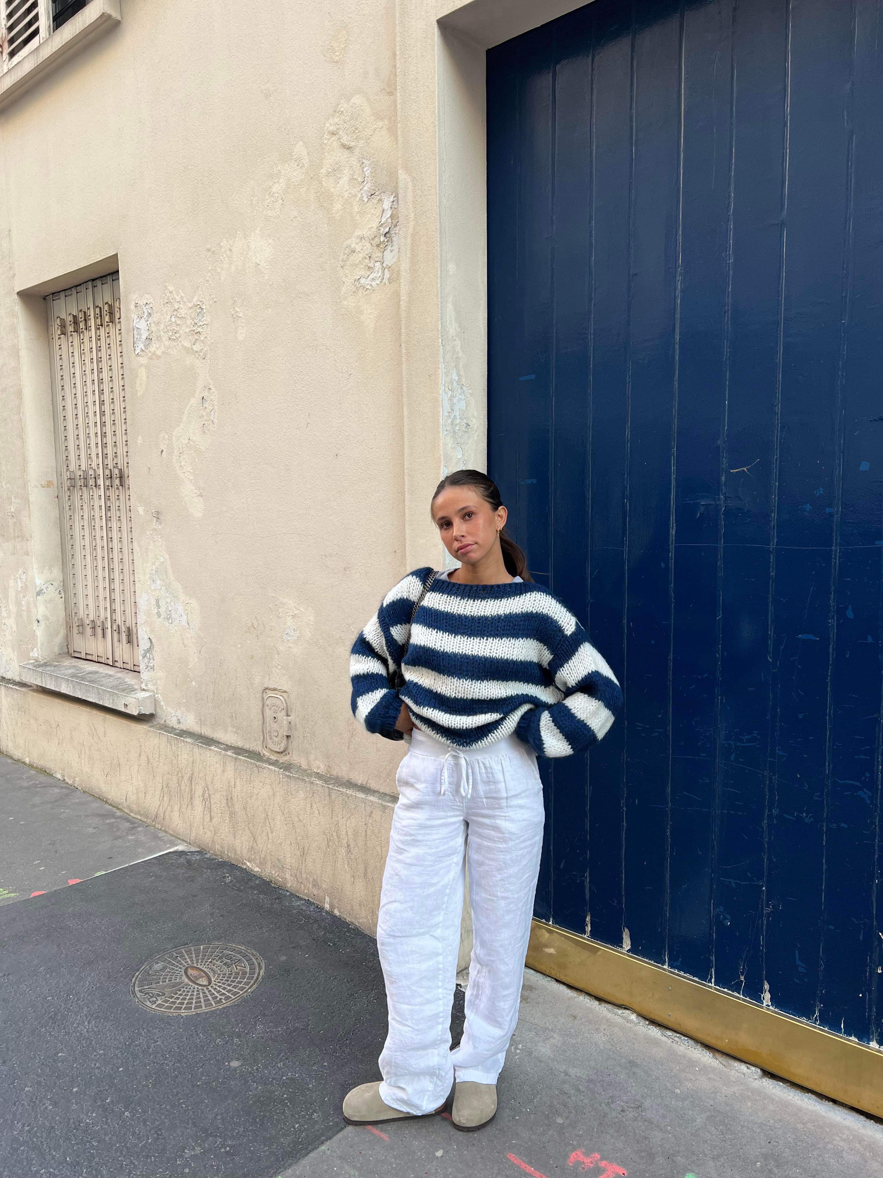 Camille – Oversize Strikket Sweater til Kvinder med Striber
