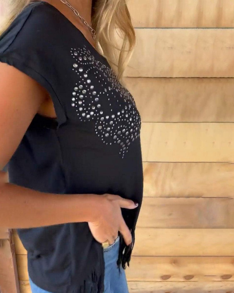 Aria – Dame T-shirt med Frynser og Nitter