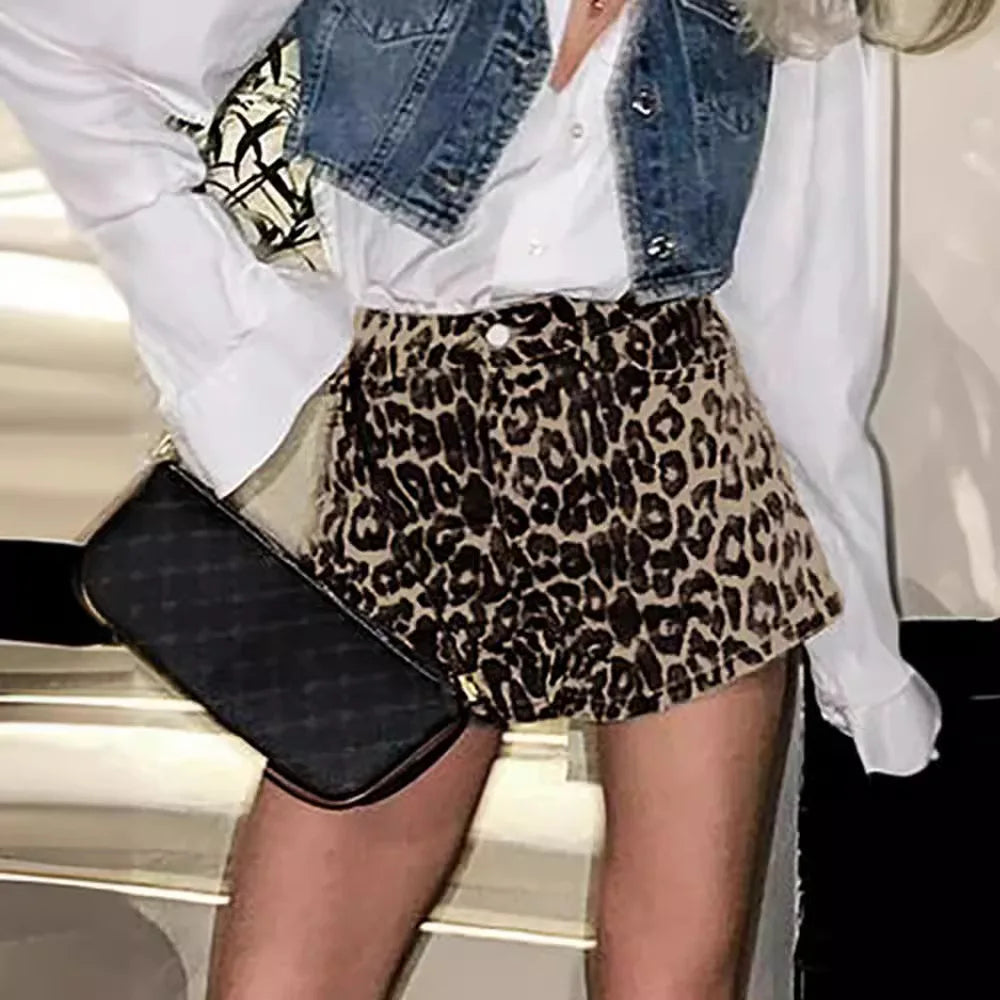 Luca Ferrara™ denim leopardshorts