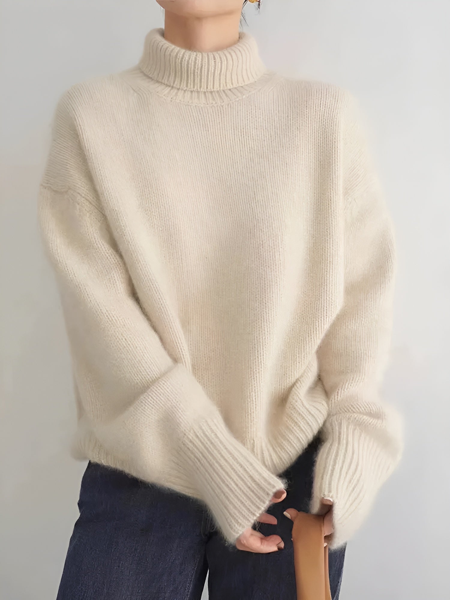 Isabella – Blød Beige Kvinders Cashmere Rullekrave