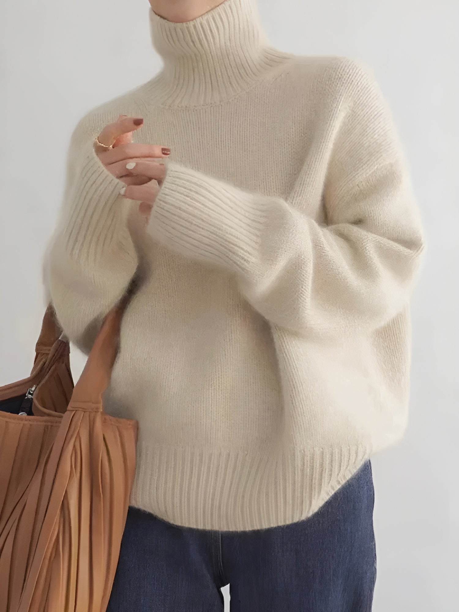 Isabella – Blød Beige Kvinders Cashmere Rullekrave