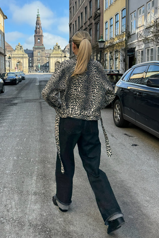 LorenzaFerro trenchcoat til kvinder