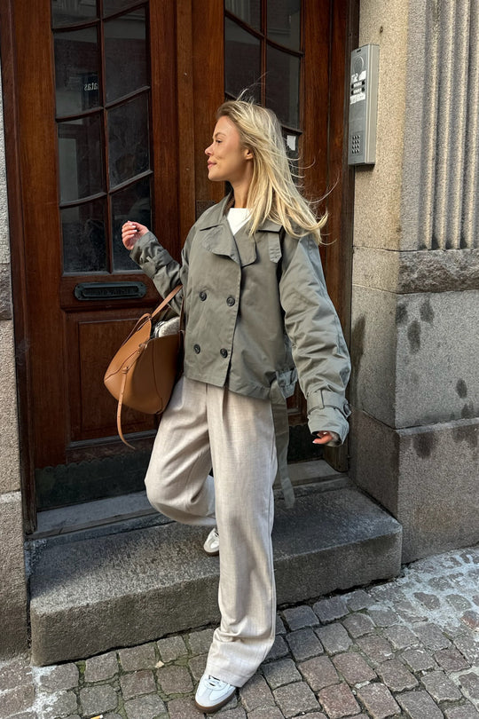 LorenzaFerro trenchcoat til kvinder