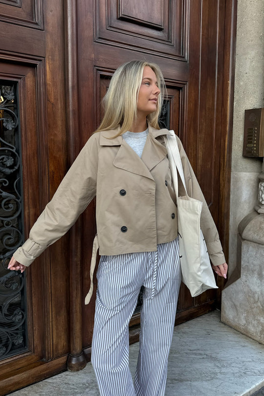 LorenzaFerro trenchcoat til kvinder