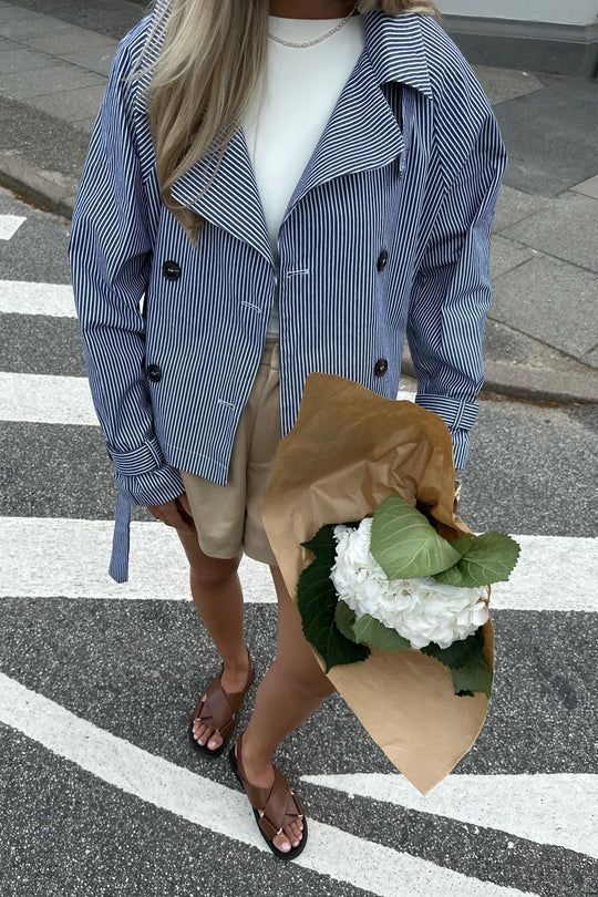 LorenzaFerro trenchcoat til kvinder