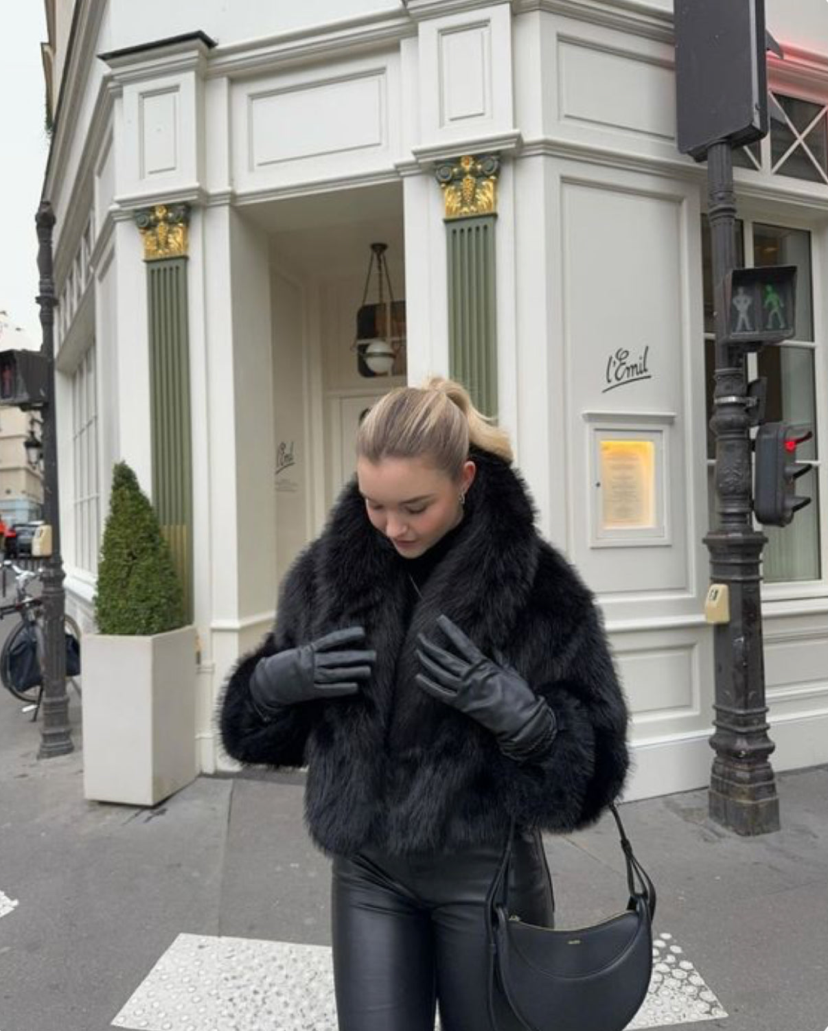 Sofia –Eksklusiv Damejakke i Imiteret Pels