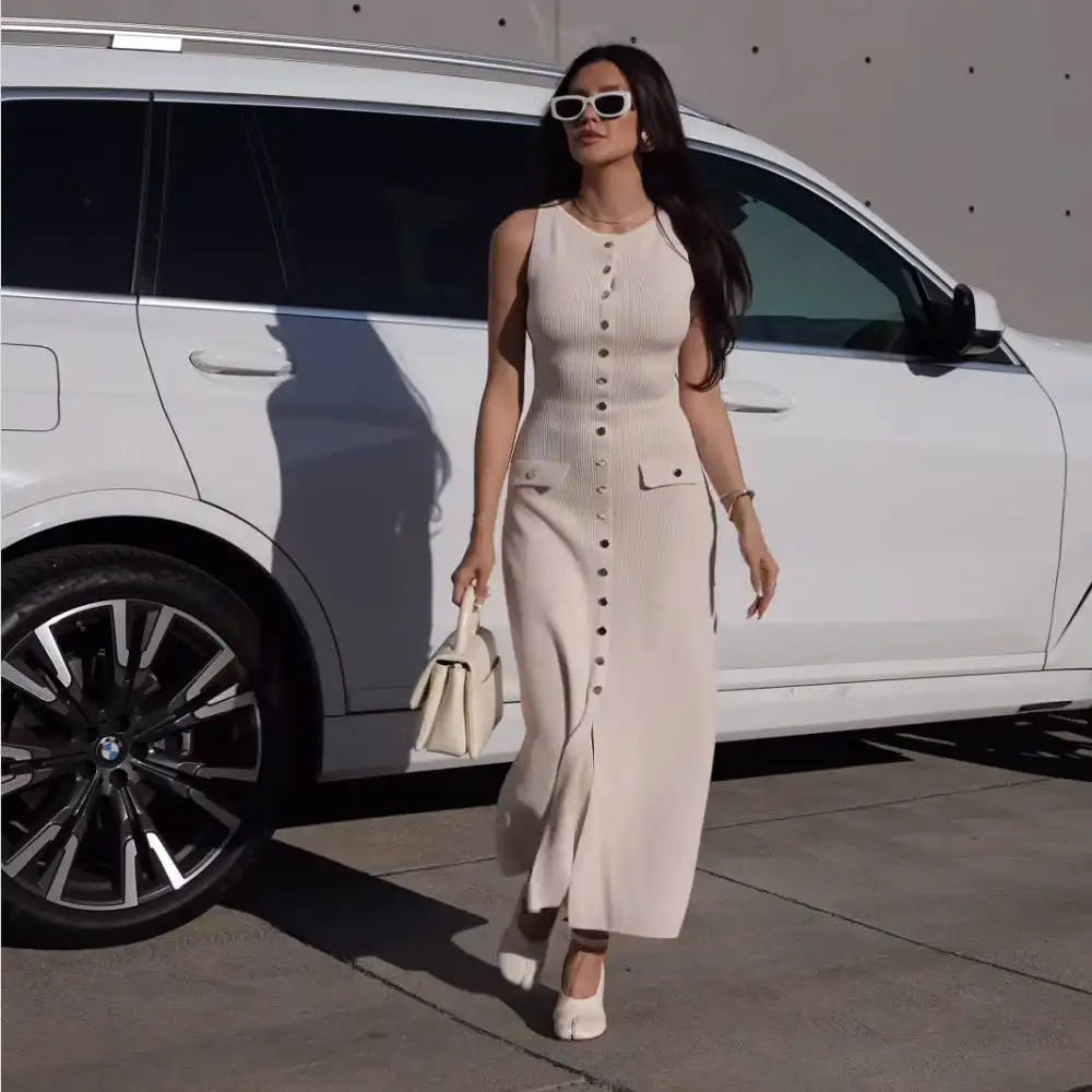 Chiara – Strikket Ribbet Midi Kjole til Kvinder