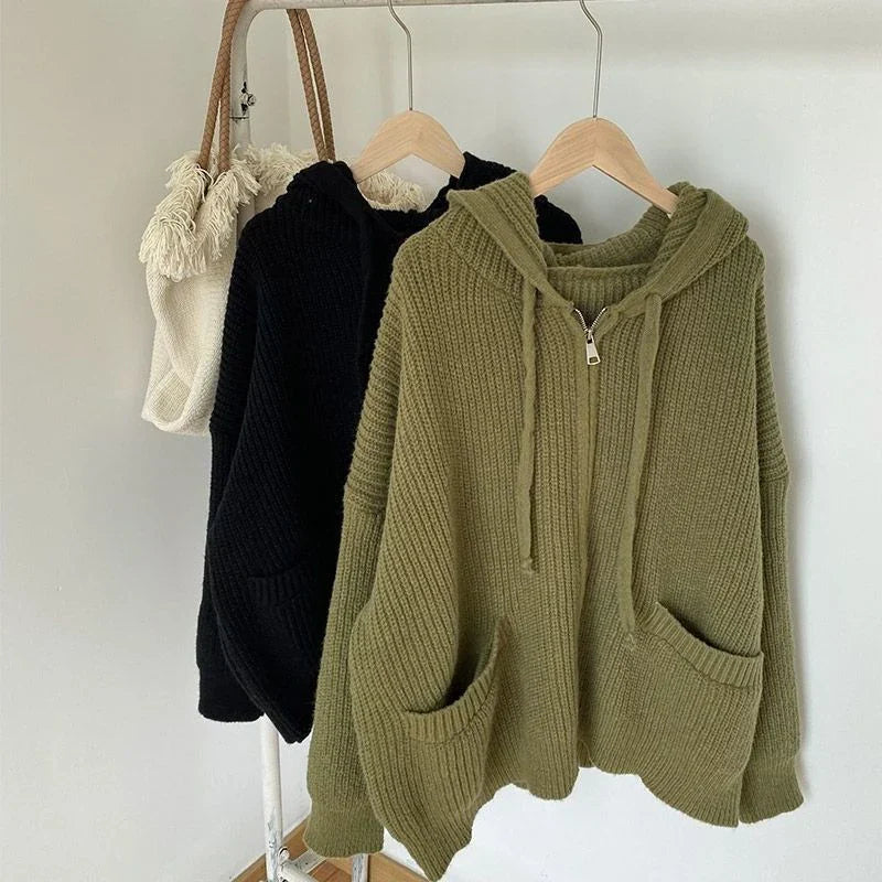 Gabriella – Oversized Strikket Dame Sweater med Lynlås