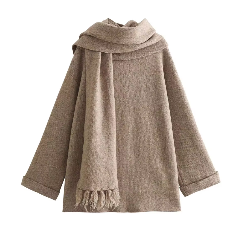 Elena – Hygge Strikket Cardigan med Indbygget Tørklæde