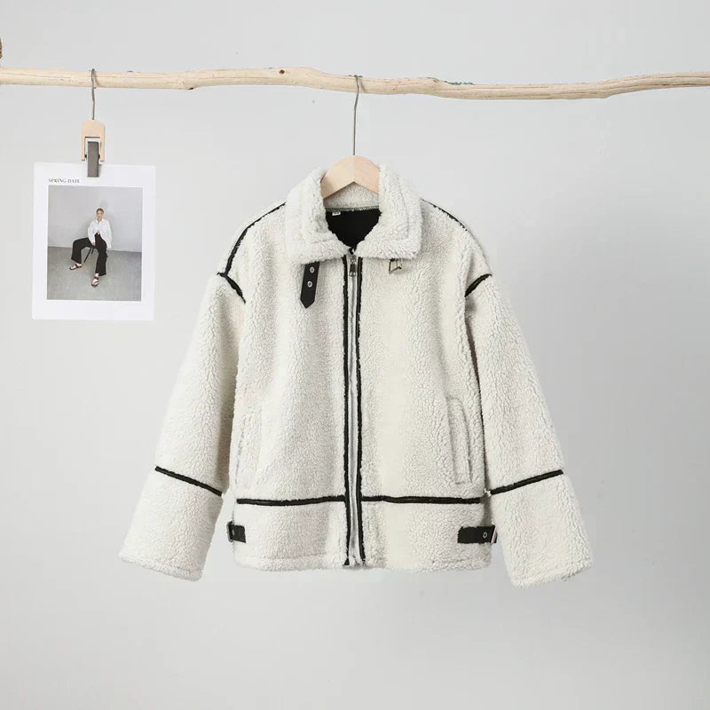 Lucia – Beige Uldjakke til Kvinder