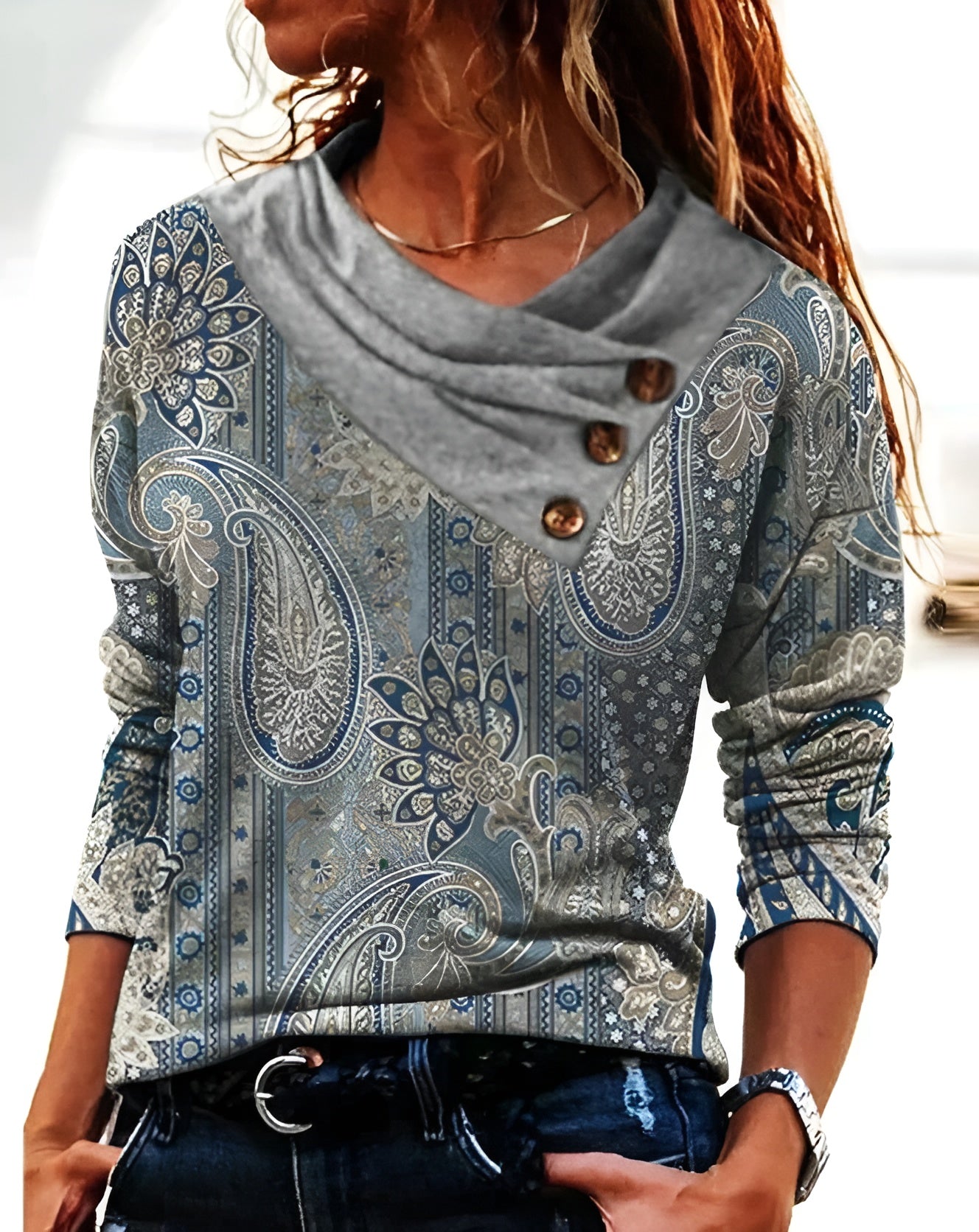 Amara – Retro-Chic Damebluse med Luksuriøst Look