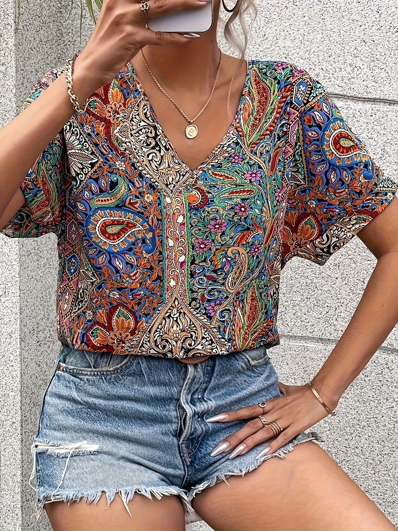 Clara – Blomstret Damebluse i Multifarver