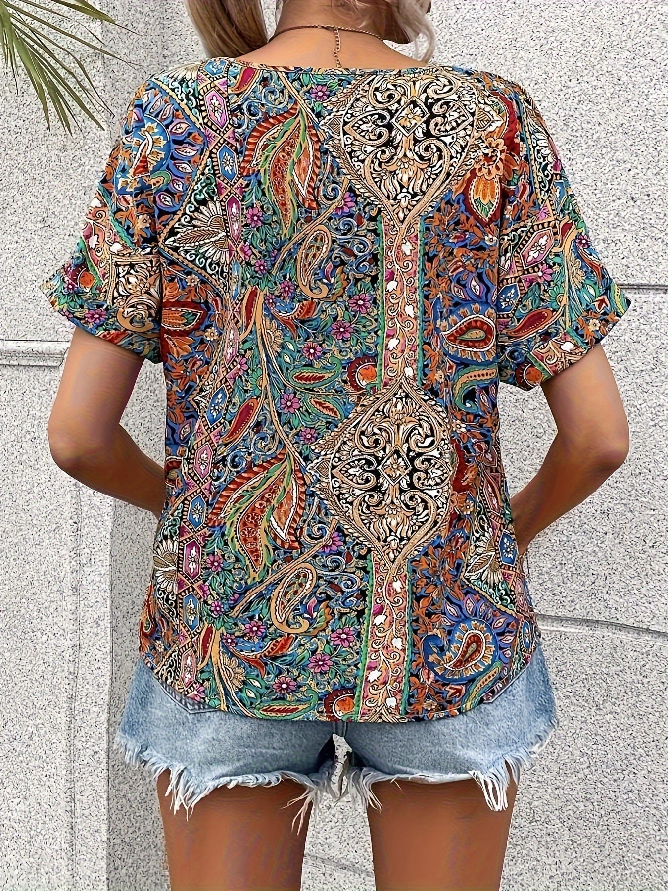 Clara – Blomstret Damebluse i Multifarver
